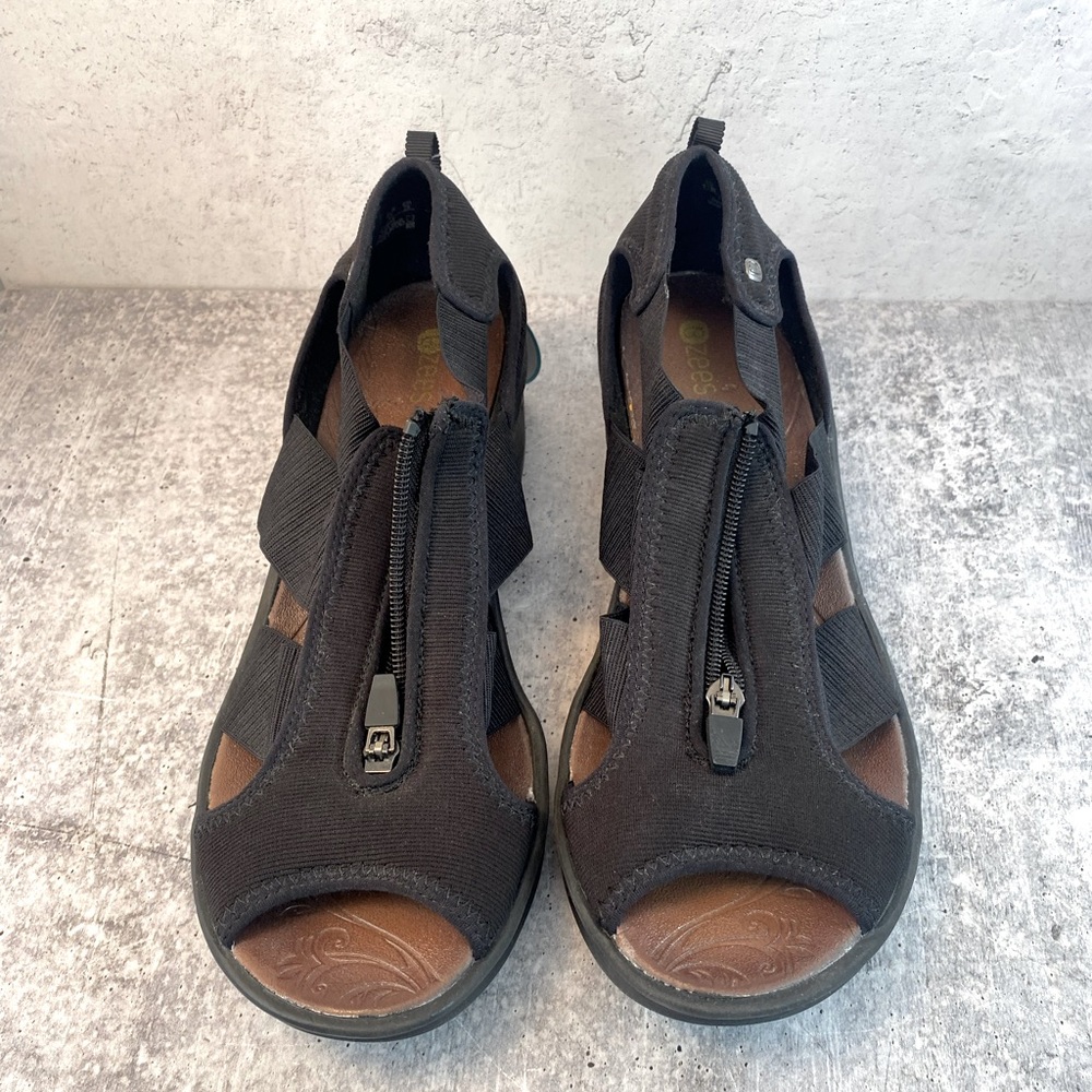 B Zees Wedge Sandals